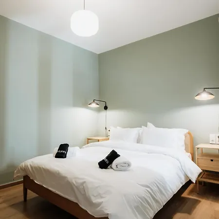 Canvas Color Your Stay Volos Buitenkant foto