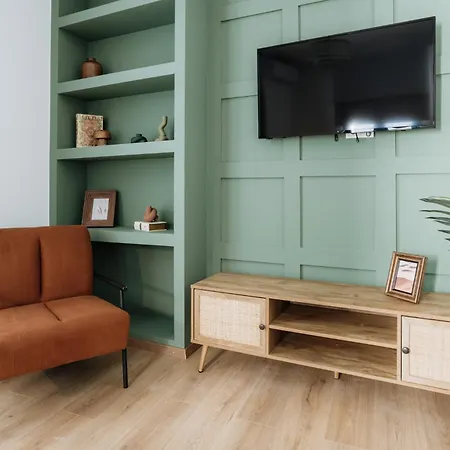 Canvas Color Your Stay Volos Buitenkant foto