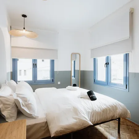 Canvas Color Your Stay Volos Buitenkant foto