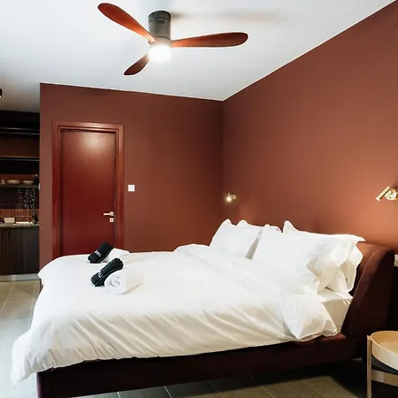 Canvas Color Your Stay Volos Buitenkant foto