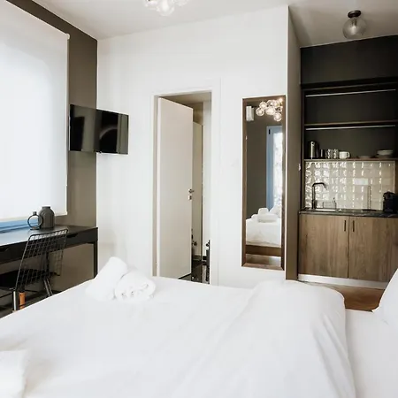 Canvas Color Your Stay Volos Buitenkant foto