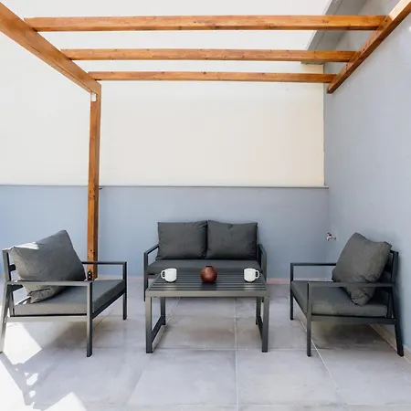 Canvas Color Your Stay Volos Buitenkant foto