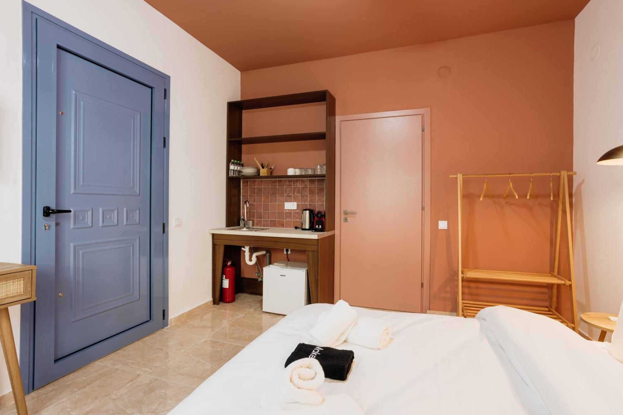 Canvas Color Your Apartment Volos