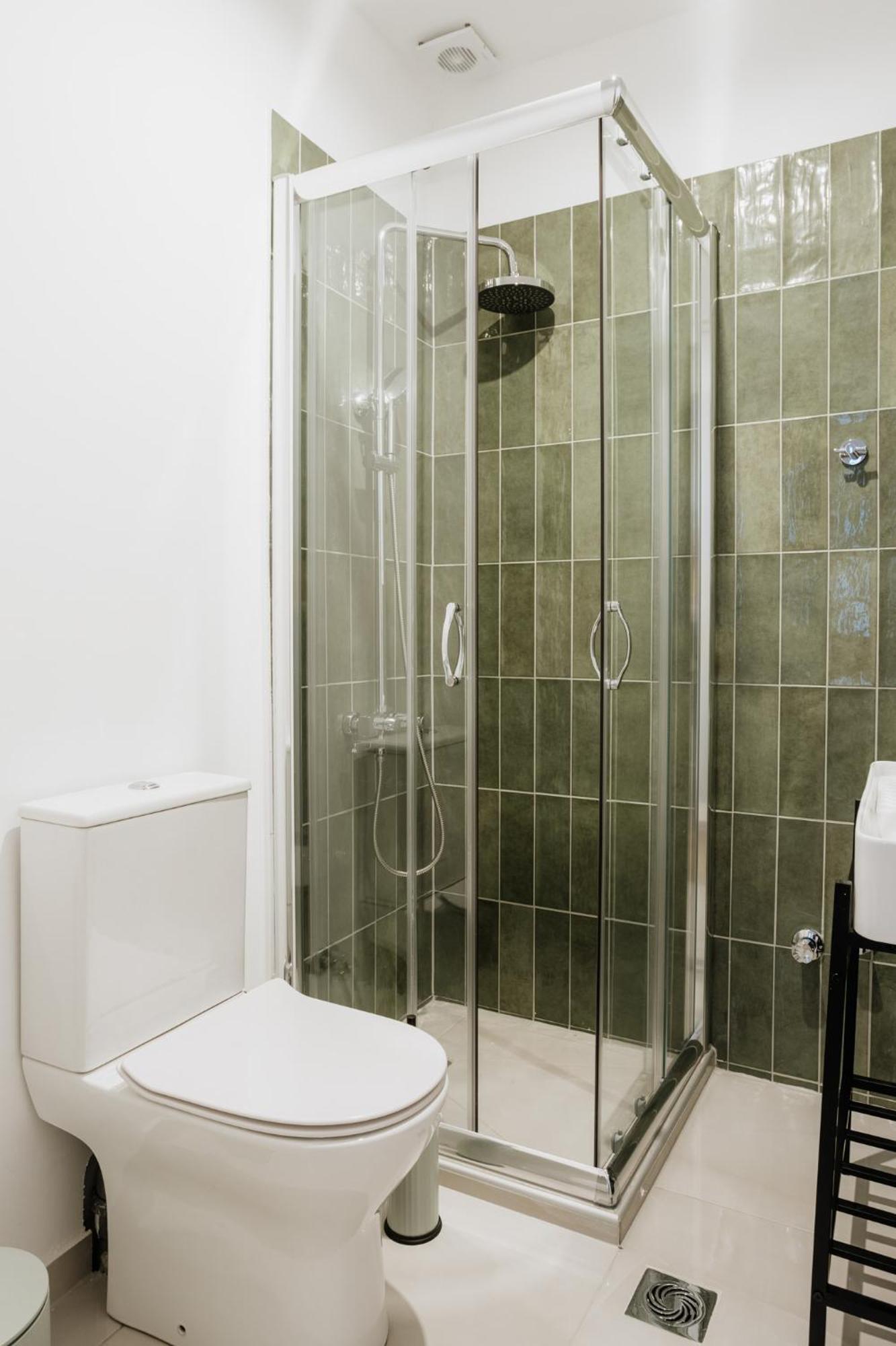 Apartment Canvas Color Your Volos