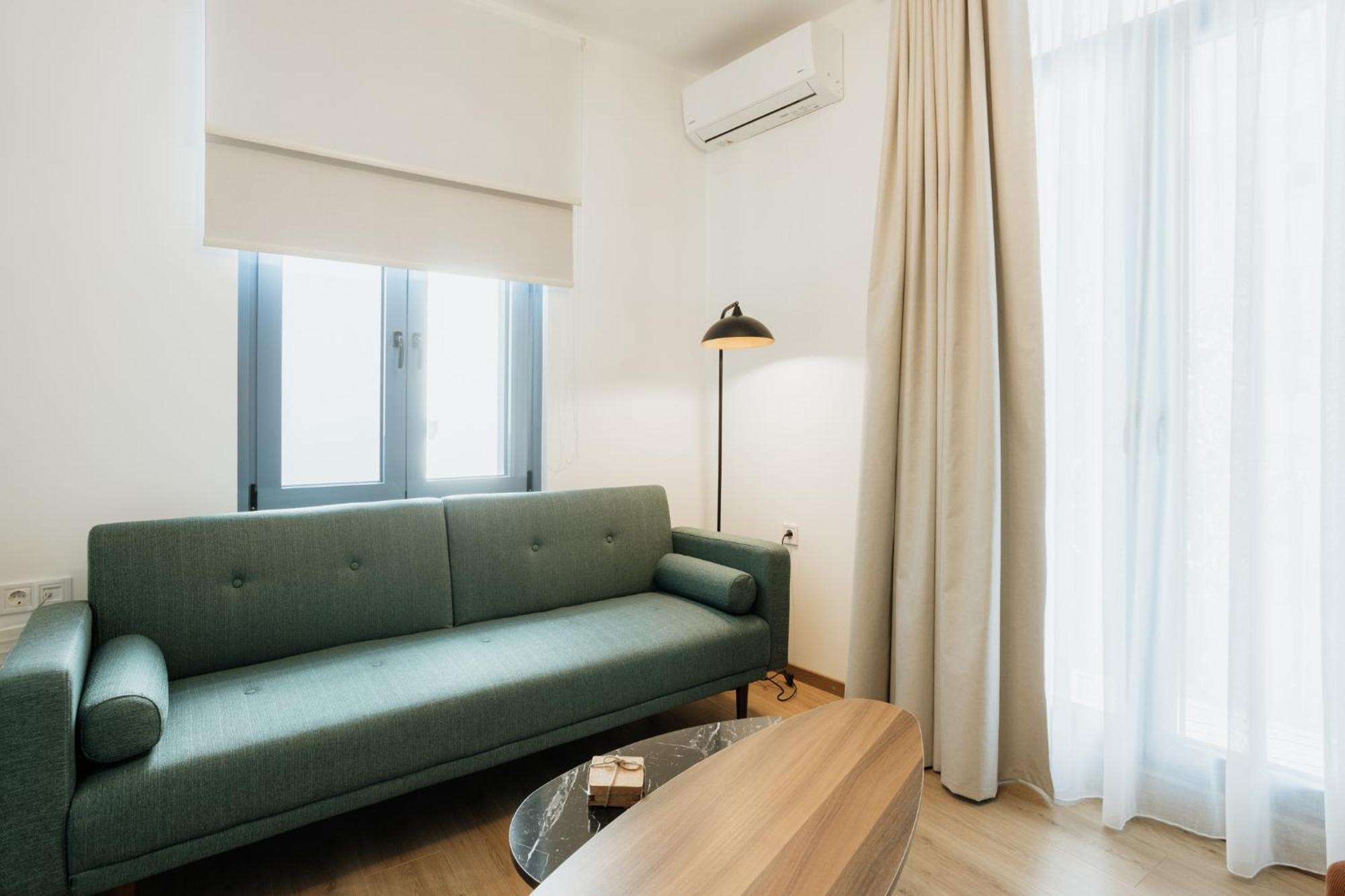 Canvas Color Your Apartment