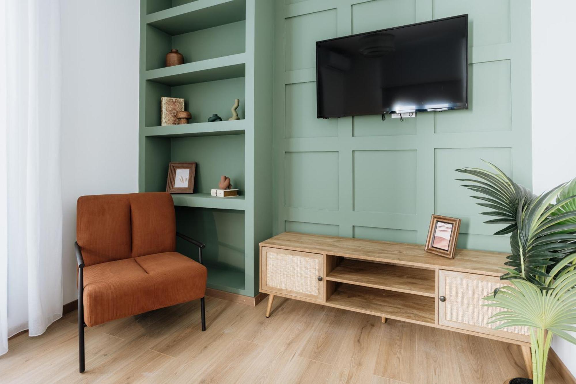 Apartment Canvas Color Your Volos