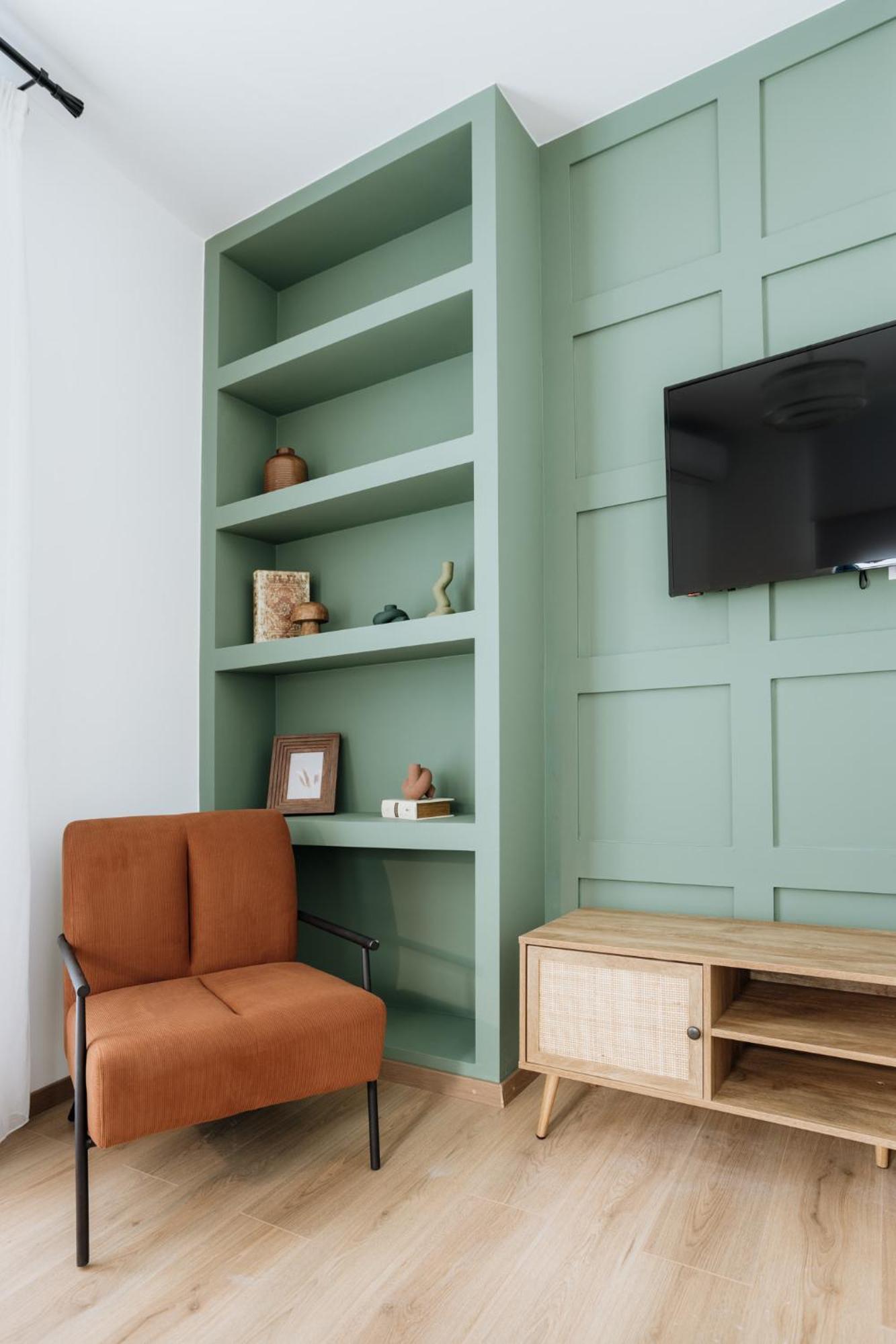 Canvas Color Your Apartment