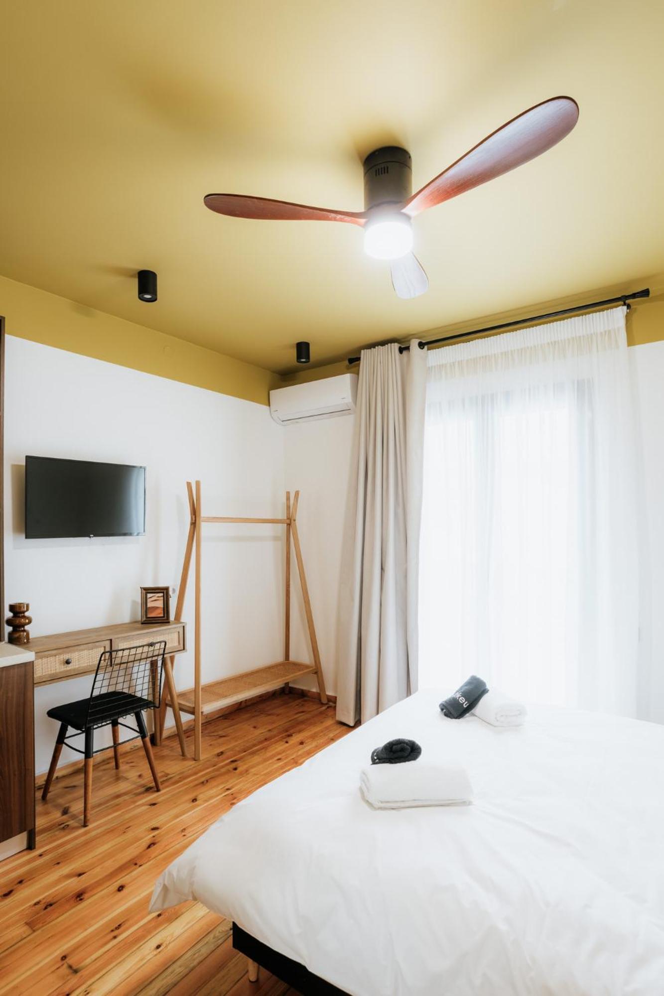 Canvas Color Your Apartment Volos